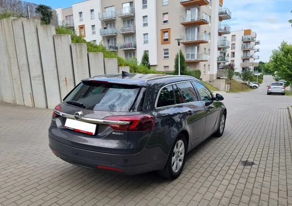 Opel Insignia cena 32900 przebieg: 219000, rok produkcji 2016 z Gdańsk małe 121